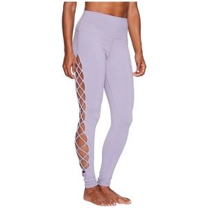 alo yoga interlace leggings